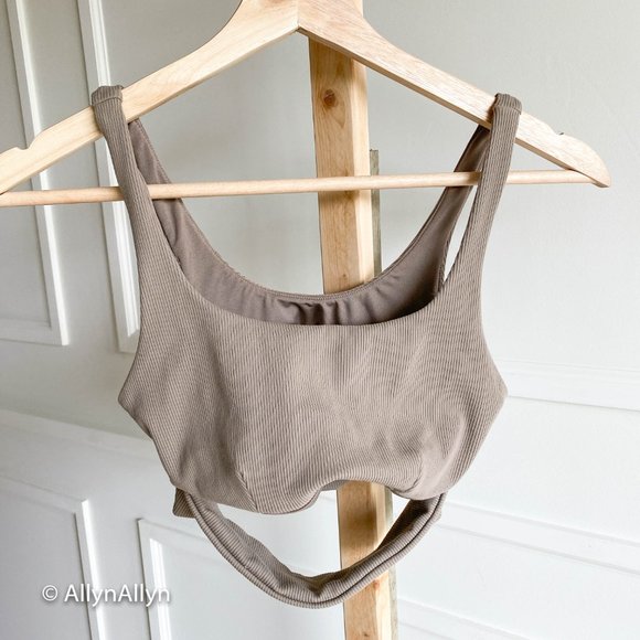 ALO Yoga Other - Alo Slit Bra (Sold out style) Small